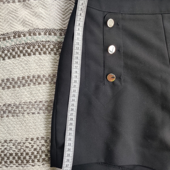 H&M|| Black shorts Size EUR 36 - Picture 9 of 10